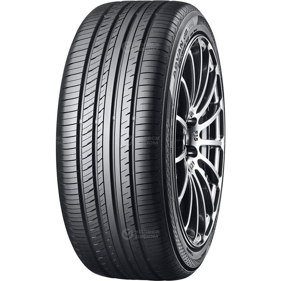 Шина Yokohama Advan db V552 245/40 R20 99W