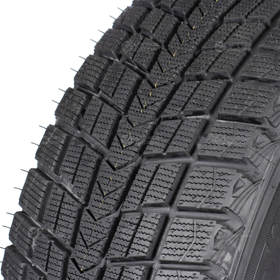 Шина Roadstone Roadstone Winguard Ice SUV 265/50 R20 111T