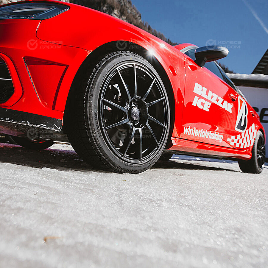 Шина Bridgestone Blizzak Ice 225/45 R19 92S